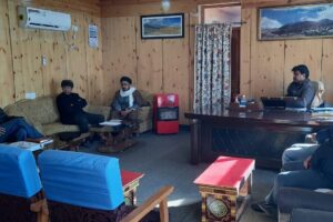 GM NHIDCL Ladakh calls on CEC Kargil