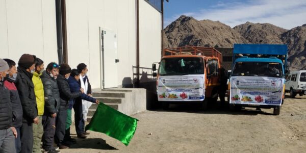 EC Agri Leh flags off 1st Consignment of Fresh Vegetables for Winter