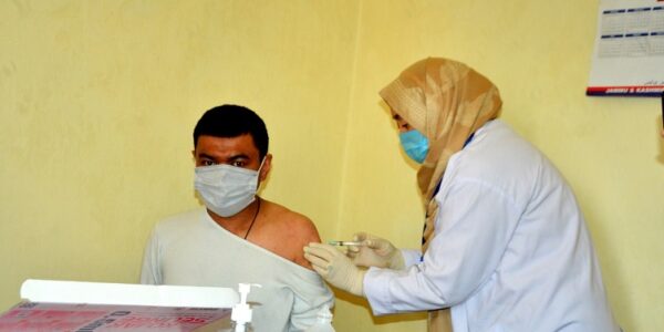 1st Phase of COVID-19 Vaccination for Frontline Workers Starts in Kargil