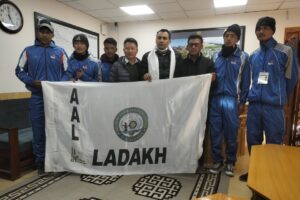 Secy Sports wishes luck to Ladakh’s archery team for Nationals