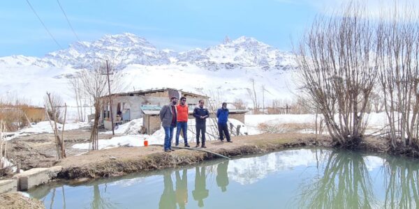Director A&SH, Fisheries Ladakh takes stock of trout rearing units at Drass