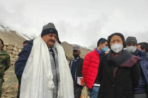 Principal Secy Ladakh makes maiden visit to Nubra