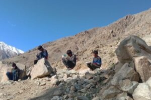 Students in Kargil Villages Near ALC Outcry for Internet Service
