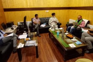 CEC Feroz discuss issues of Kargil with Principal Secretary Kotwal