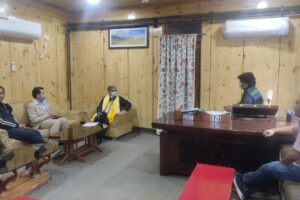 VC UoL calls on CEC Kargil