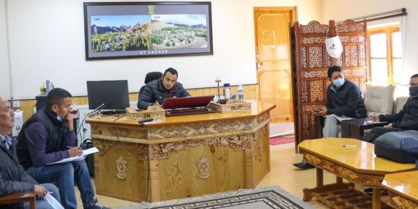 Secy Ravinder reviews progress of work in Changthang Development Package and Winter Planning