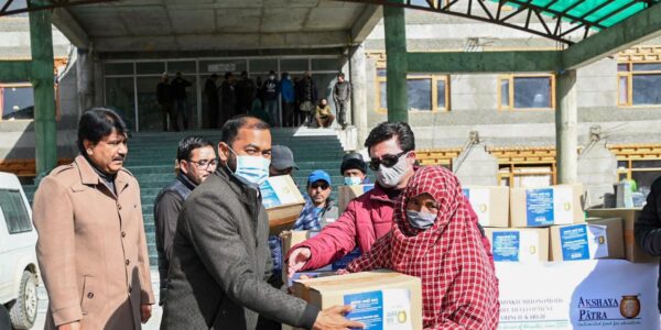 Akshaya Patra Foundation donates grocery kits for all sub divisions in Kargil