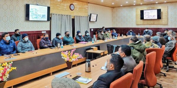 CEC Leh plans beautification of roads from Spituk to Leh market