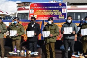Traffic police organises traffic awareness programme in Leh