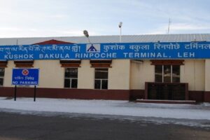 Patients suffer as Kargili taxis are not allowed at Leh Airport