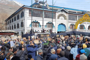 Ladakh Muslims protest Shia Mosque blast in Pakistan