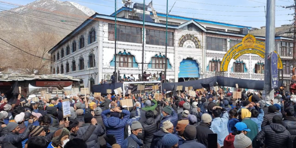 Ladakh Muslims protest Shia Mosque blast in Pakistan