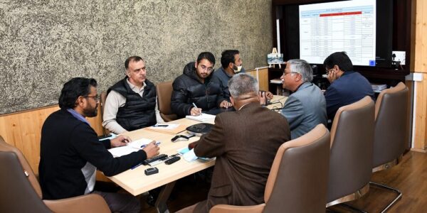 Sahu reviews land acquisition and progress on widening of Kargil-Zanskar Road 
