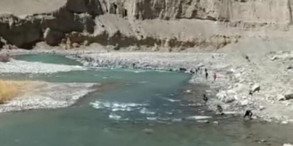 BRO labourers open defecation video at River Indus gone viral