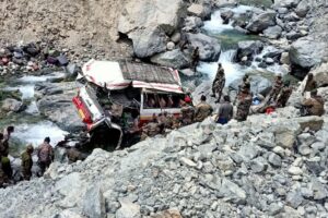 07 dead, 19 injured in bus accident at Nubra