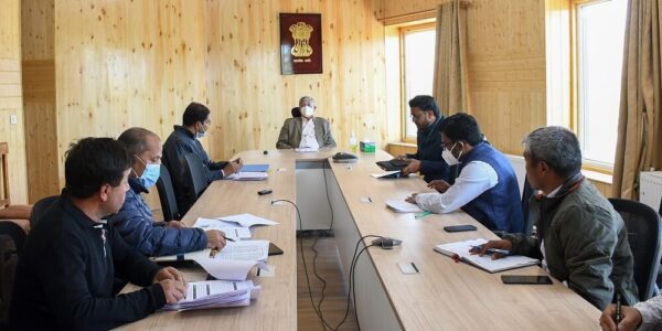 Advisor, Ladakh reviews implementation of Mission Amrit Sarovar