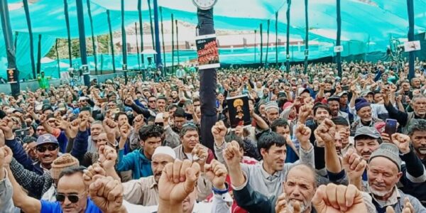 امام خمینی (رہ) کے برسی کے مناسبت پر کرگل ضلع میں عظیم الشان جلسہ کا اہتمام