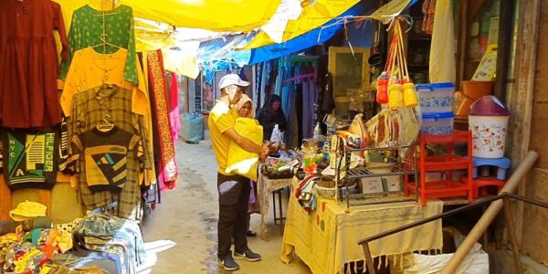 On retailers complaint, MC Kargil issues regulation for Street Vendors
