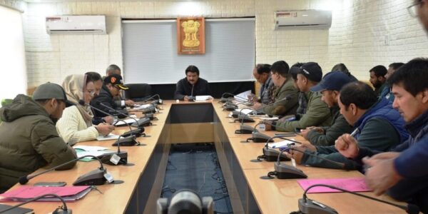 CEC Feroz Khan chairs review meeting to discuss developmental activities of Kargil town