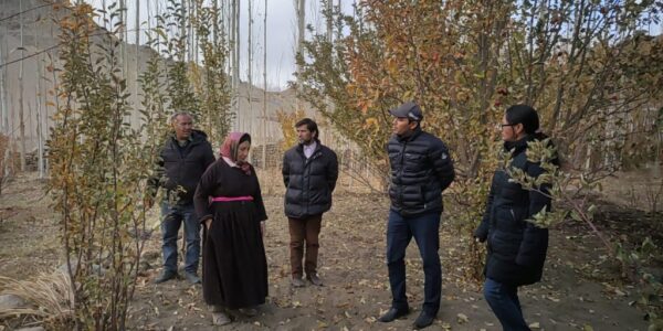 Secretary Horticulture, Ladakh, tours private orchards around Leh; urged orchardists to work towards declaring Ladakh Apples as Organic