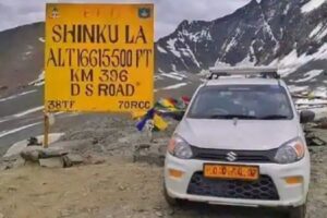 High-altitude Shinkula Pass connecting Zanskar with Lahaul open for vehicles this time of year