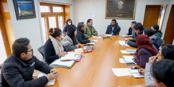 DC Leh chairs meeting of City Mission Management Unit under DAY-NULM