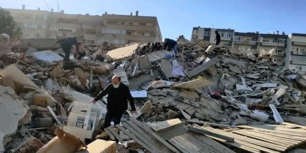 Major quake levels buildings across Turkey, Syria atleast 100 Dies
