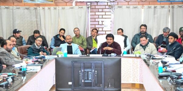 CEC Feroz Khan chairs General Council Meeting of LAHDC Kargil, approves Rs 300 cr for current fiscal
