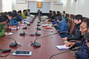 CEC Feroz Khan chairs meeting regarding development of agriculture, allied sectors in Kargil