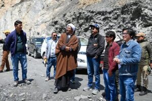 CEC Feroz Khan visits Barsoo Block, inspects ongoing construction works on Ichu road