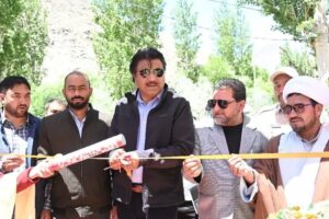 CEC Feroz Khan inaugurates school building at Farka Shilikchay