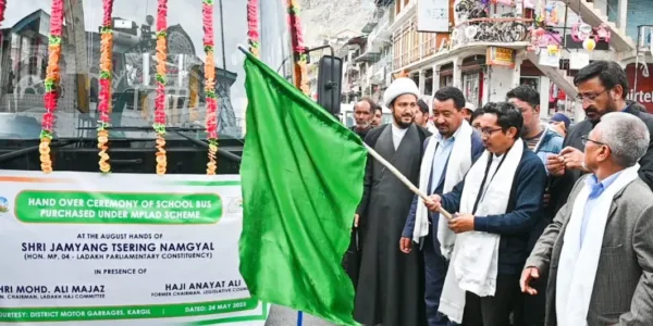 MP Ladakh flags off school bus for Jaffariya Academy of Modern Education Kargil