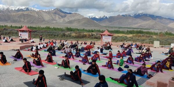 National Institute of Sowa Rigpa Leh organises yoga event at Sindhu Ghat