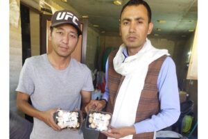 Administrative Secretary Agriculture Ravinder Kumar Visits Button Mushroom Unit at Phyang