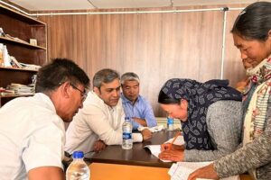 Principal Secretary, SED, Sanjeev Khirwar visits NILP Center in Igoo, Leh