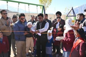 DC Kargil visits Govt Middle School Doks Chutumail