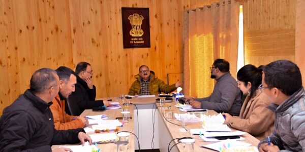 Advisor to LG Ladakh Convenes Meeting to Discuss State Award for 2023