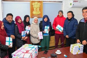 Youn Tab Scheme: LAHDC Kargil distributes free tablets to students
