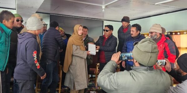 EC Zakir distributes free tablets among students in Drass