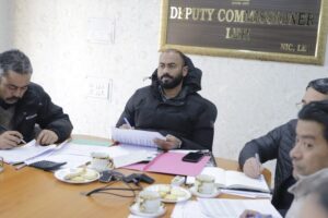 DC Leh chairs meeting, access expenditure under LAHDC subsidy program