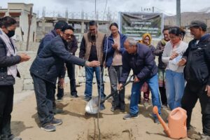 Plantation drive carried out at Agling 