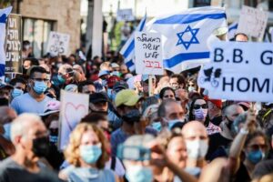 غاصب اسرائیلی وزیر اعظم کے خلاف اسرائیلی عوام كا شدید احتجاج